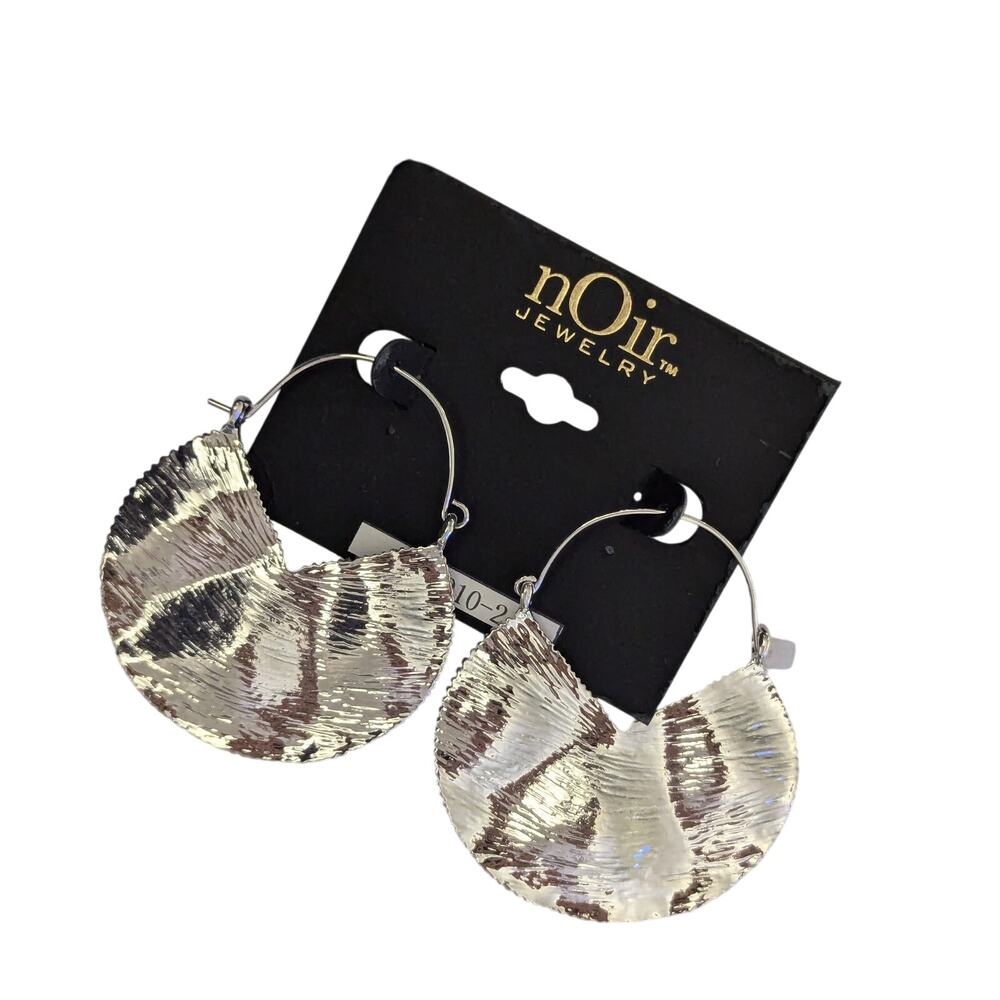nOir Silver Bevel Hoop Earrings - Picture 3 of 6